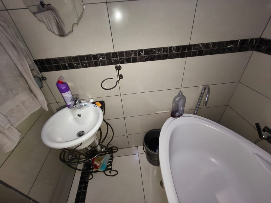 2 Bedroom Property for Sale in Safari Gardens North West